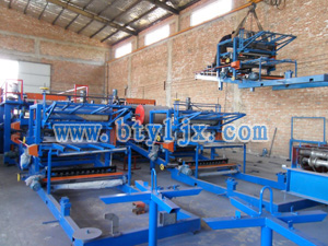 隔熱彩鋼夾芯板設備