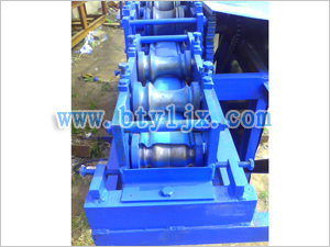 8-9公分抗風(fēng)門設(shè)備