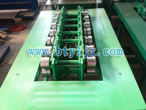 內(nèi)外包邊一體機(jī)