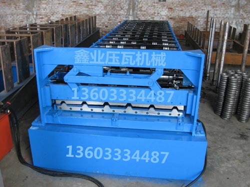 1025型壓瓦機(jī)